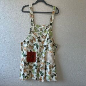POL Green and White Boxy Sleeveless Overall Shorts